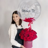 Roses in a box with balloon