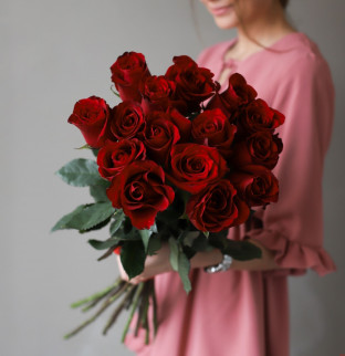 Kytice červených růží 50 cm