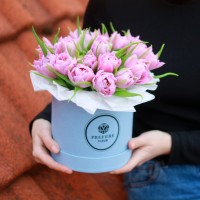 Tulips in a hat box