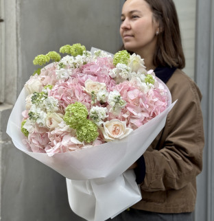 Круглый букет «Привет, весна! »