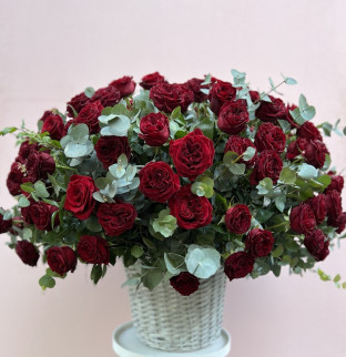 150  roses in a basket 