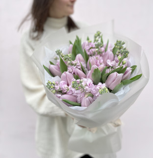Tulips and mathiola bouquet