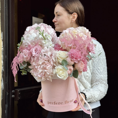 Kytice v krabici "Soft bloom" Kytice v krabici "Soft bloom"