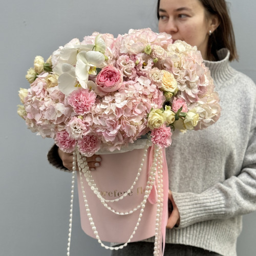 Bouquet in a box “Lovely love” Bouquet in a box “Lovely love”