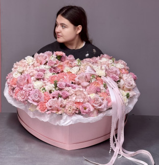 Květiny mix "Srdce" v krabici