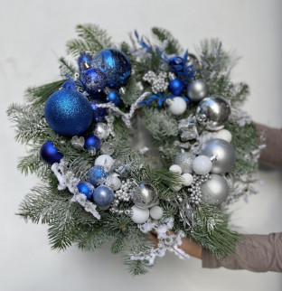 Christmas wreath Blue