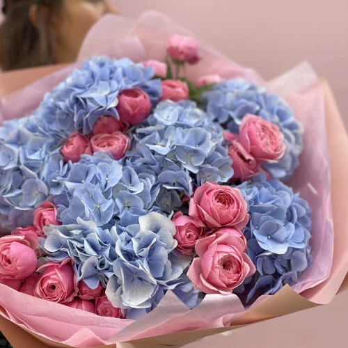 Hydrangeas and bush roses #3 Hydrangeas and bush roses #3