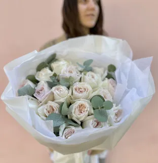19 Garden Roses White O’Hara