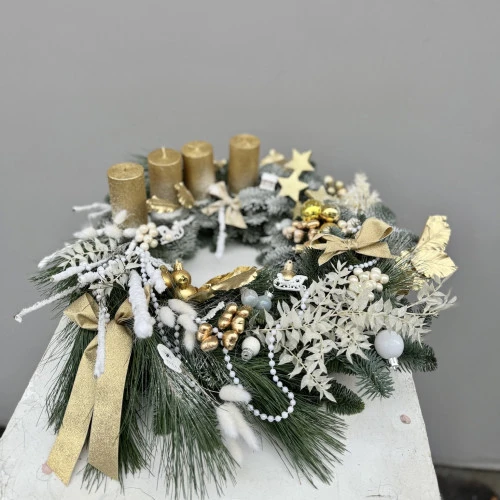 Adventní věnec zlatý Adventní věnec zlatý
