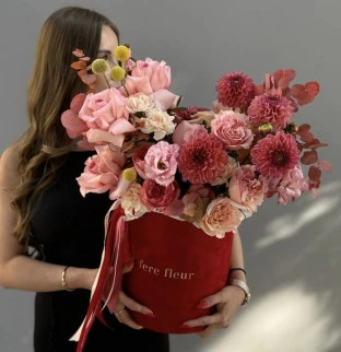 Art Bouquet in a box “Sweet October”