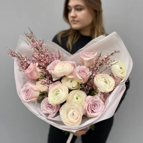 Ranunculus (Pryskyřník) a růže #4 Ranunculus (Pryskyřník) a růže #4