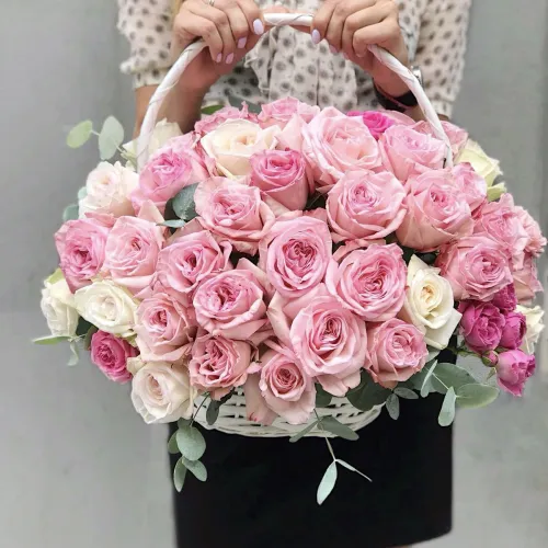 Roses in a basket Roses in a basket