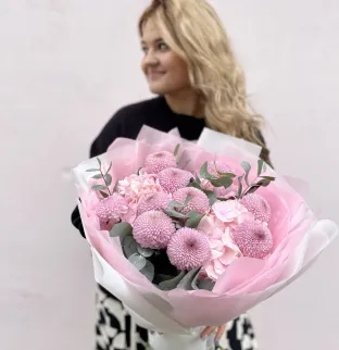 Bouquet "Hydrangeas and chrysanthemums"