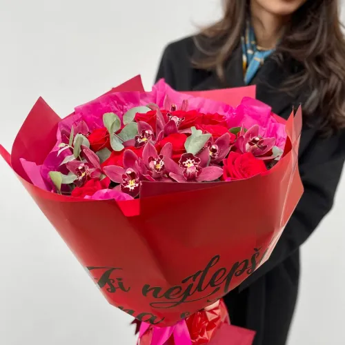 Kytice růží a orchidejí s potiskem Kytice růží a orchidejí s potiskem