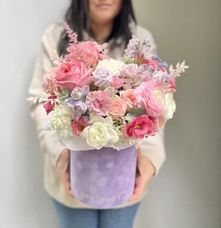Art bouquet in a box #21